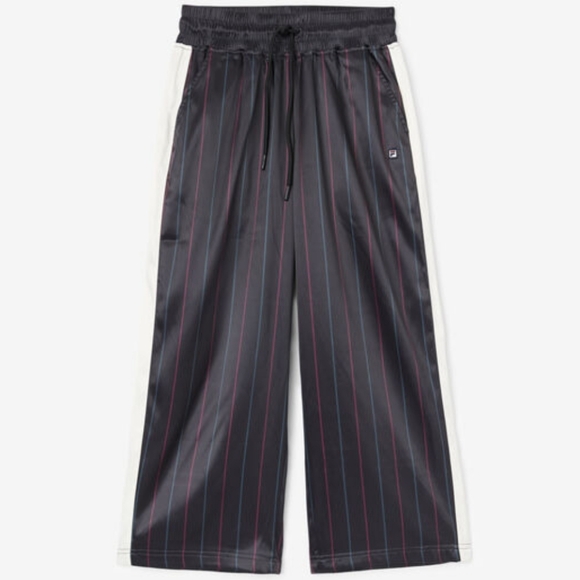 FILA AVIANA CROPPED SATIN PANTS SNAPS SIZE SMALL NWT - Picture 5 of 10